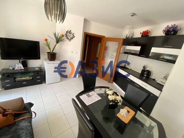 Тристаен апартамент в к.к. Елените - 88 кв.м за 568 €/кв.м - Снимка #1