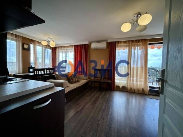 Двустаен апартамент в к.к. Слънчев бряг - 87 кв.м за 621 €/кв.м - Снимка #1