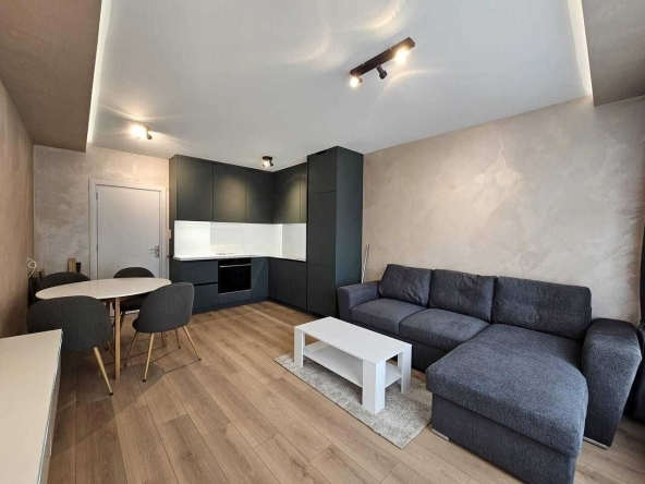 Двустаен апартамент в Пловдив, Кършияка - 61 кв.м за 1295 €/кв.м - Снимка #1