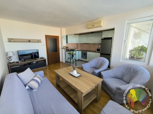 Дава се под наем Двустаен апартамент в Бургас, Лазур - 70 кв.м за 357 € - Снимка #1