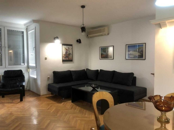 Дава се под наем Двустаен апартамент в Бургас, Възраждане - 58 кв.м за 219.3 € - Снимка #1