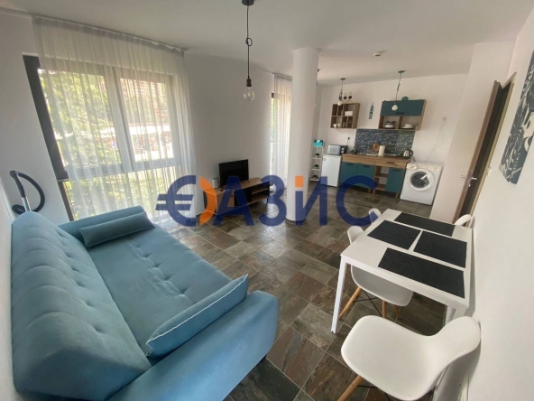 Двустаен апартамент в к.к. Елените - 65 кв.м за 487 €/кв.м - Снимка #1