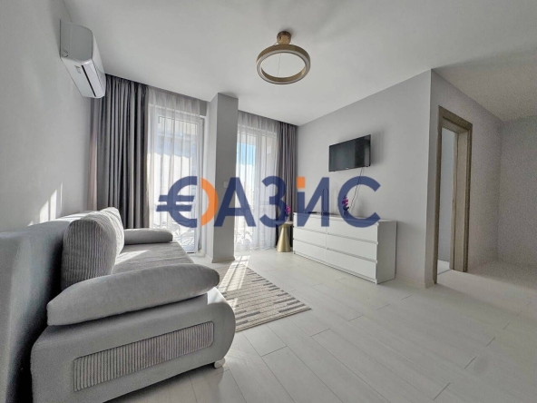 Тристаен апартамент в к.к. Слънчев бряг - 89 кв.м за 957 €/кв.м - Снимка #1
