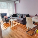 Дава се под наем Двустаен апартамент в Бургас, Лазур - 65 кв.м за 408 € - Снимка #1