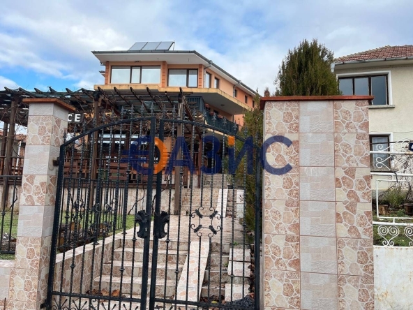 Къща в с. Кошарица, Област Бургас - 1200 кв.м за 360 €/кв.м - Снимка #1