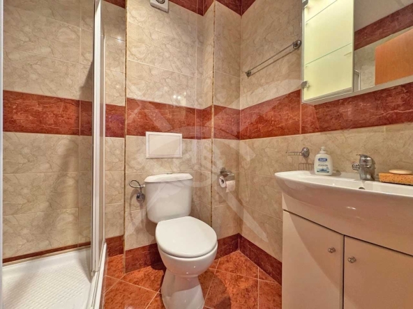 Двустаен апартамент в к.к. Слънчев бряг - 65 кв.м за 581 €/кв.м - Снимка #1