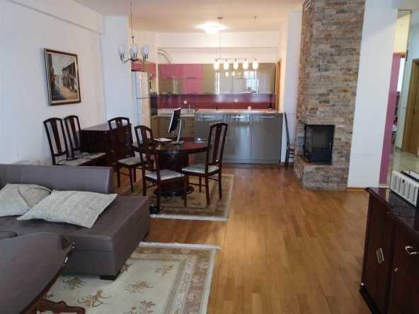 Дава се под наем Двустаен апартамент в Бургас, Лазур - 66 кв.м за 204 € - Снимка #1