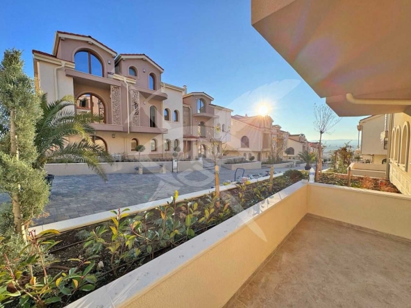 Двустаен апартамент в с. Кошарица, Област Бургас - 71 кв.м за 640 €/кв.м - Снимка #1