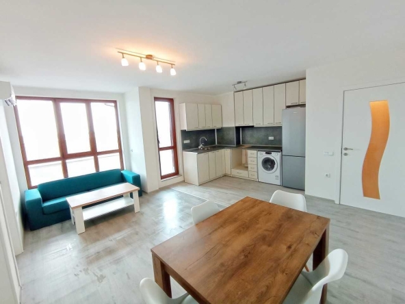 Дава се под наем Тристаен апартамент в Пловдив, Южен - 100 кв.м за 398.82 € - Снимка #1