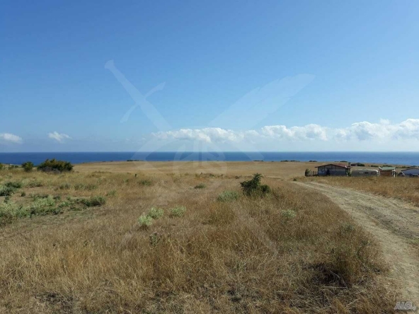 Парцел в Ахтопол - 76000 кв.м за 31 €/кв.м - Снимка #1