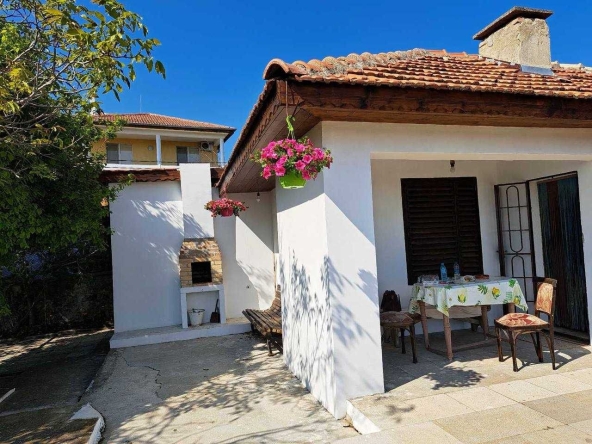 Дава се под наем Къща в Варна, м-т Акчелар - 50 кв.м за 498.27 € - Снимка #1