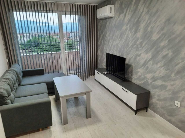 Дава се под наем Двустаен апартамент в Пловдив, Южен - 60 кв.м за 323.85 € - Снимка #1