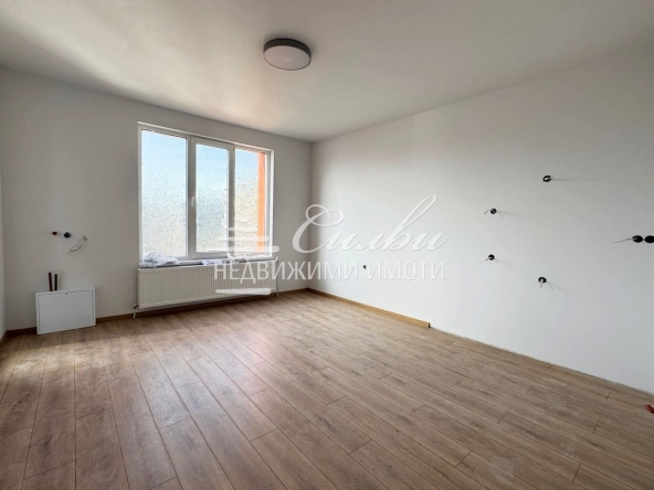 Двустаен апартамент в Шумен, Тракия - 62 кв.м за 1563 €/кв.м - Снимка #1