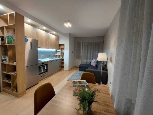 Дава се под наем Тристаен апартамент в София, Лозенец - 85 кв.м за 714 € - Снимка #1