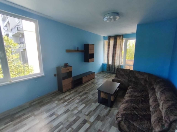 Дава се под наем Двустаен апартамент в София, Изгрев - 74 кв.м за 598.23 € - Снимка #1