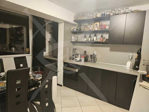 Тристаен апартамент в Варна, Цветен квартал - 86 кв.м за 1245 €/кв.м - Снимка #1