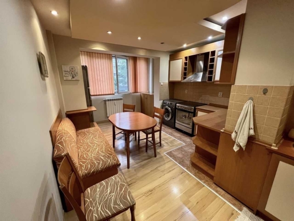 Дава се под наем Тристаен апартамент в София, Надежда 3 - 85 кв.м за 628.32 € - Снимка #1