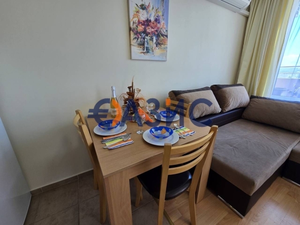 Двустаен апартамент в к.к. Слънчев бряг - 60 кв.м за 612 €/кв.м - Снимка #1
