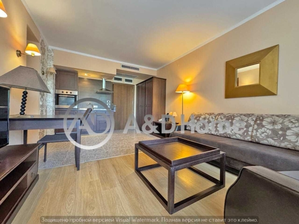 Двустаен апартамент в к.к. Слънчев бряг - 89 кв.м за 573 €/кв.м - Снимка #1