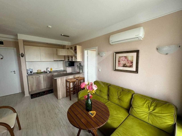 Тристаен апартамент в к.к. Слънчев бряг - 77 кв.м за 653 €/кв.м - Снимка #1