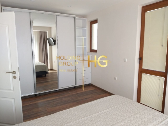Тристаен апартамент в Варна, Център - 80 кв.м за 2040 €/кв.м - Снимка #1