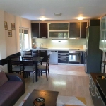 Дава се под наем Двустаен апартамент в Бургас, Изгрев - 63 кв.м за 255 € - Снимка #1