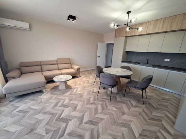 Тристаен апартамент в Пловдив, Христо Смирненски - 111 кв.м за 918 €/кв.м - Снимка #1