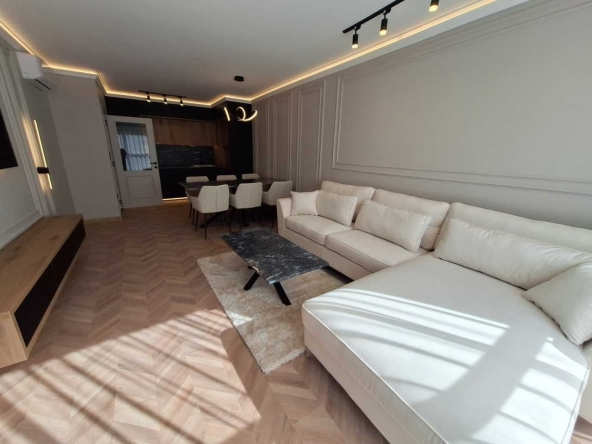 Двустаен апартамент в Пловдив, Южен - 77 кв.м за 977 €/кв.м - Снимка #1