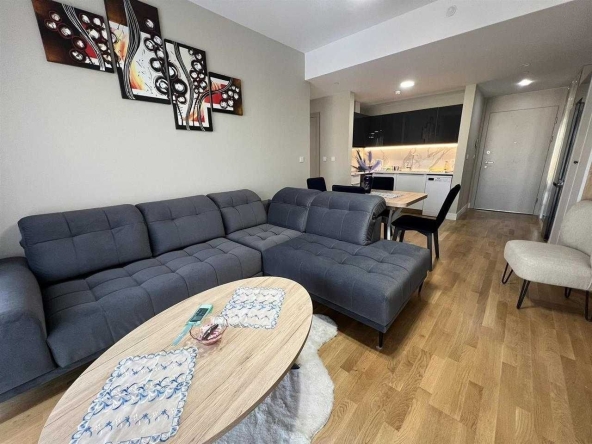 Дава се под наем Двустаен апартамент в Бургас, Братя Миладинови - 67 кв.м за 244.8 € - Снимка #1