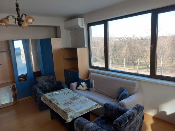 Дава се под наем Двустаен апартамент в София, Красно село - 55 кв.м за 648.21 € - Снимка #1