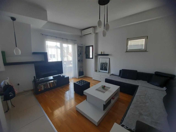 Дава се под наем Двустаен апартамент в София, Младост 4 - 63 кв.м за 459 € - Снимка #1