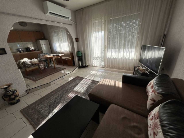 Тристаен апартамент в Пловдив, Тракия - 86 кв.м за 890 €/кв.м - Снимка #1