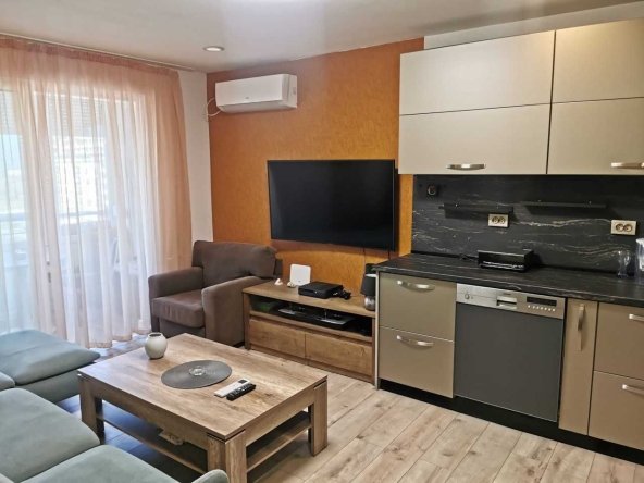 Двустаен апартамент в Пловдив, Христо Смирненски - 48 кв.м за 902 €/кв.м - Снимка #1
