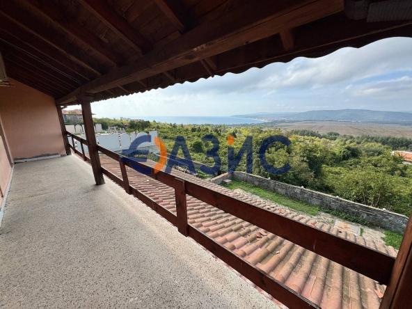 Тристаен апартамент в Бяла - 84 кв.м за 742 €/кв.м - Снимка #1