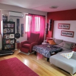 Дава се под наем Тристаен апартамент в София, Зона Б-18 - 80 кв.м за 714 € - Снимка #1