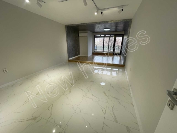Тристаен апартамент в Пловдив, Мараша - 139 кв.м за 748 €/кв.м - Снимка #1