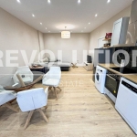 Дава се под наем Тристаен апартамент в Варна, ЖП Гара - 100 кв.м за 997.05 € - Снимка #1