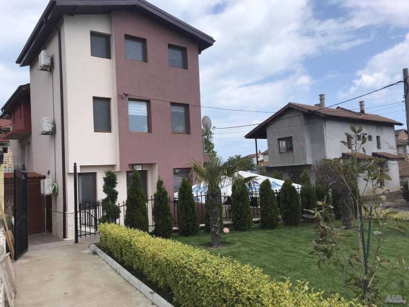 Къща в Шабла - 100 кв.м за 755 €/кв.м - Снимка #1