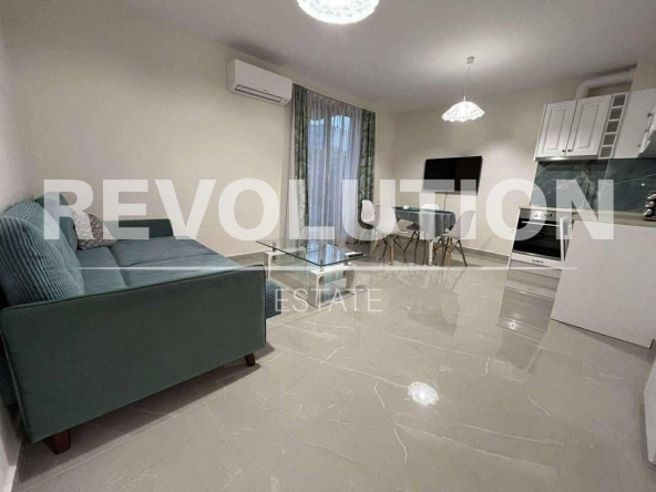 Дава се под наем Двустаен апартамент в Варна, Левски - 60 кв.м за 548.25 € - Снимка #1