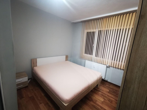 Дава се под наем Тристаен апартамент в Бургас, Зорница - 67 кв.м за 459 € - Снимка #1