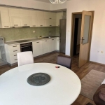 Дава се под наем Тристаен апартамент в Бургас, Център - 98 кв.м за 598.23 € - Снимка #1