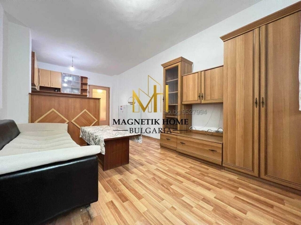 Дава се под наем Двустаен апартамент в Бургас, Възраждане - 65 кв.м за 331.5 € - Снимка #1