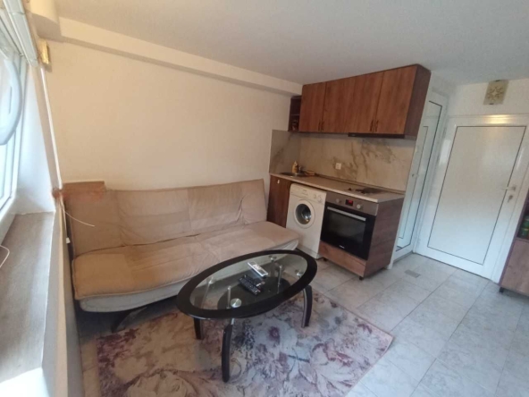 Дава се под наем Двустаен апартамент в София, Павлово - 35 кв.м за 278.97 € - Снимка #1