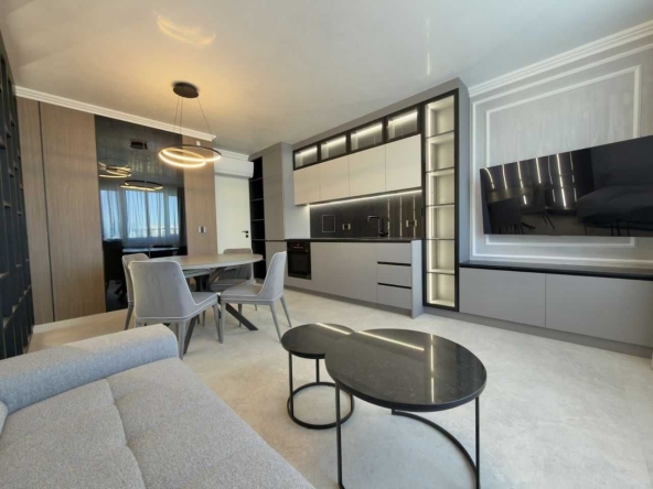 Дава се под наем Тристаен апартамент в София, Люлин 10 - 91 кв.м за 847.62 € - Снимка #1