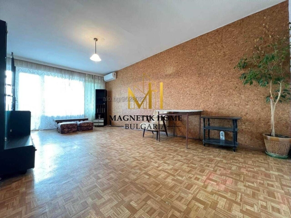 Дава се под наем Тристаен апартамент в Бургас, Братя Миладинови - 75 кв.м за 306 € - Снимка #1