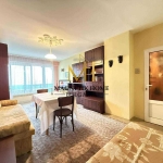 Дава се под наем Тристаен апартамент в Бургас, Изгрев - 75 кв.м за 306 € - Снимка #1