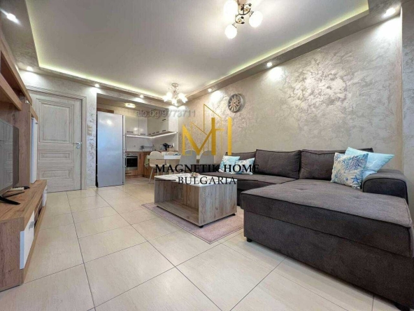 Дава се под наем Двустаен апартамент в Бургас, Лазур - 63 кв.м за 612 € - Снимка #1