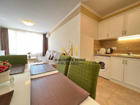 Дава се под наем Двустаен апартамент в Поморие - 70 кв.м за 561 € - Снимка #1