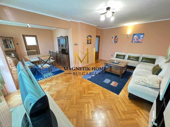 Дава се под наем Многостаен апартамент в Бургас, Лазур - 120 кв.м за 816 € - Снимка #1