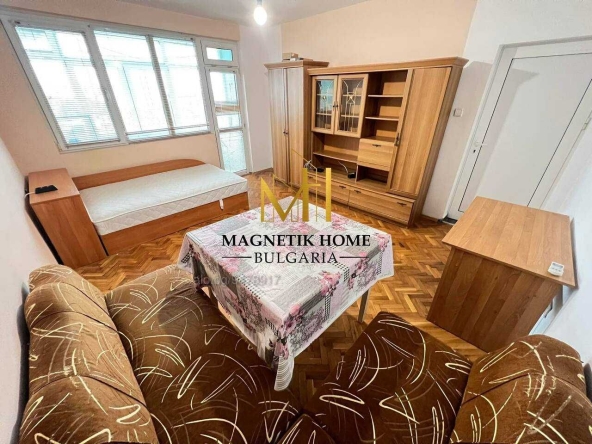 Дава се под наем Двустаен апартамент в Бургас, Лазур - 68 кв.м за 382.5 € - Снимка #1